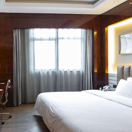 Ramada Changzhou North Hotel Buitenkant foto